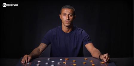 蒂亚戈在战, 一直吸引着, 由度和创造 蒂亚戈在战, 一直吸引着, 由度和创造