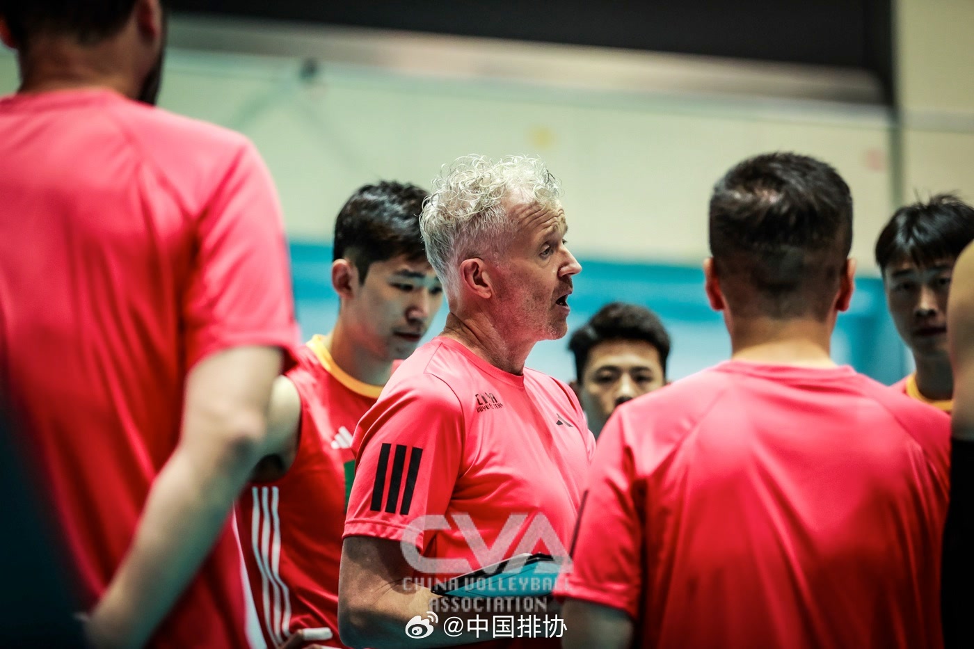 排来说, 今年是他首 排来说, 今年是他首