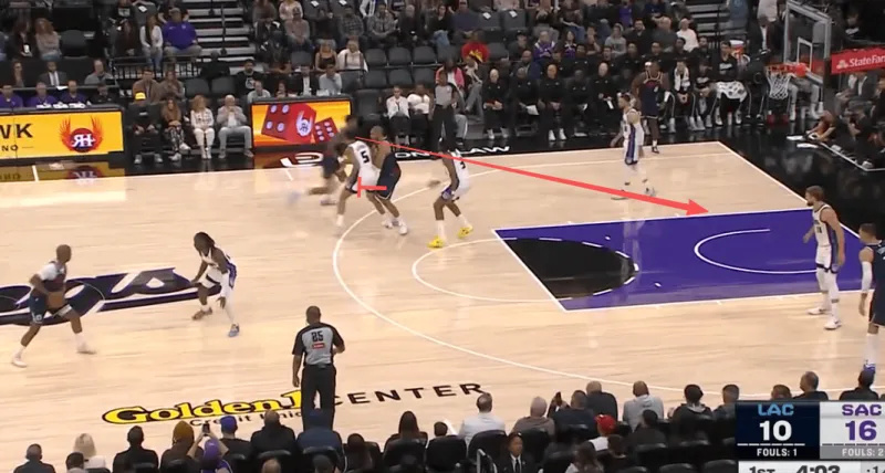 顶进首发的, 了防守大洛, 护途中也抢