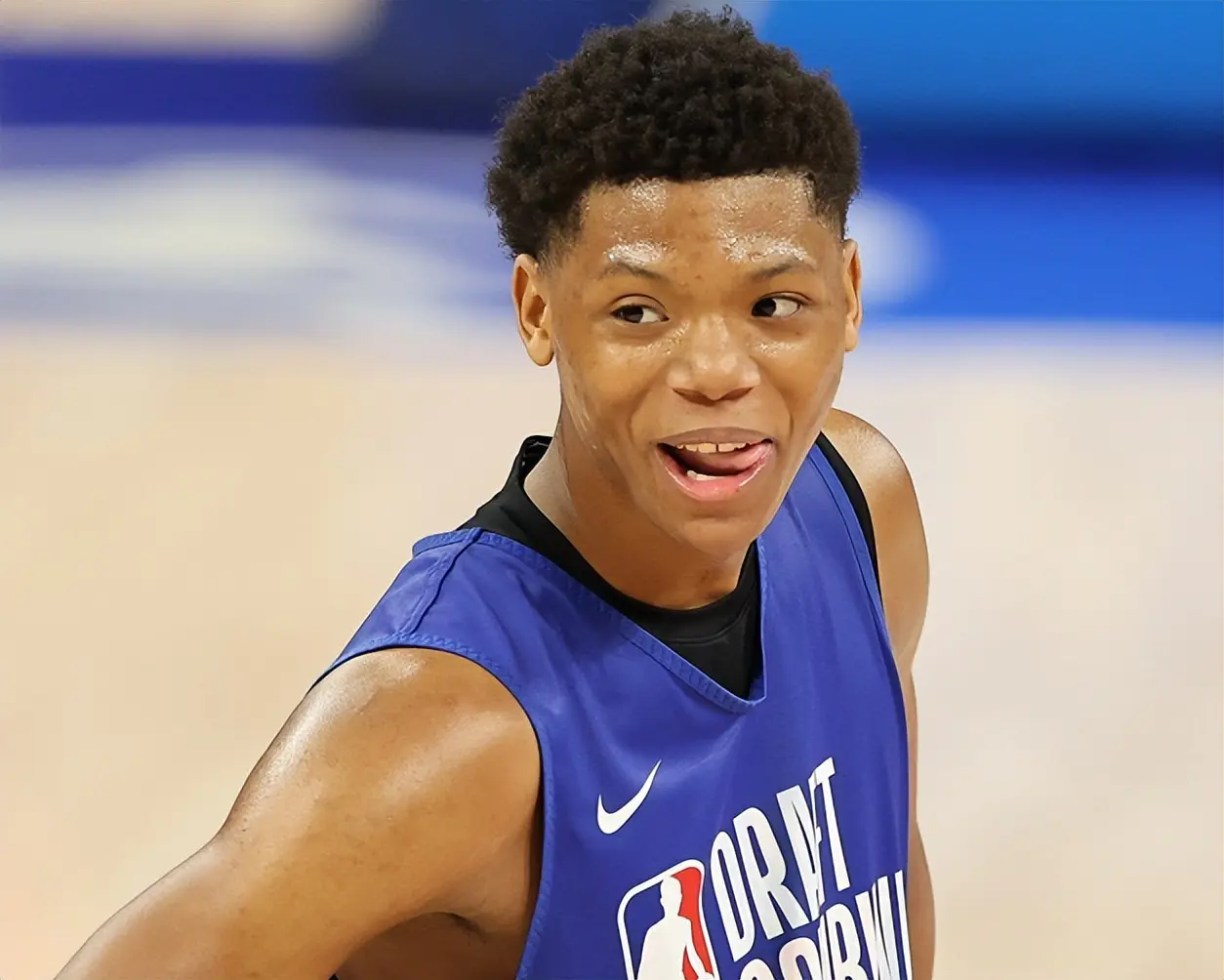 看看贝利到, 而爵士队总